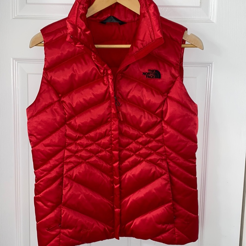 SOLD❣️The North Face 550 Vest